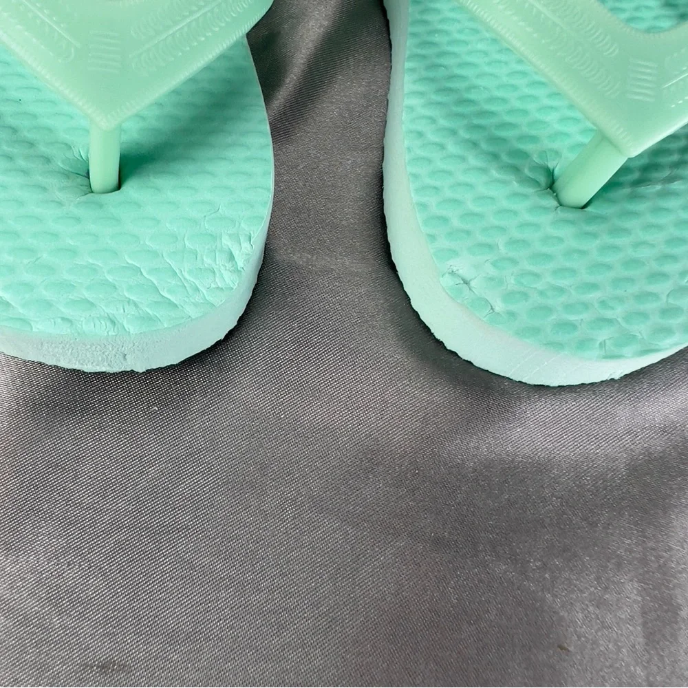 Old Navy nwot shown